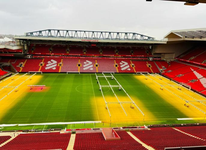 官方：桑德兰签下22岁门将罗埃夫斯，为其夏窗第8笔引援