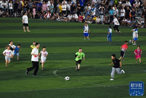 赛季第1次！-61！你们仨把直接湖人打散了，残忍（赛季首次出现-61分分差！三人合力让湖人彻底崩盘，太狠了）