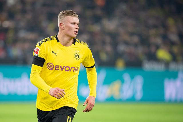 火药味！莫兰特用手狂指克莱面部，克莱怒火中烧一把甩开